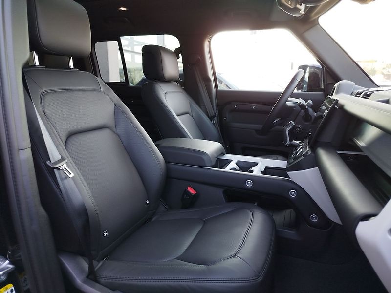 Land Rover Defender (2026) HSE X-Dynamic D350 110 - fotka 20 z 34