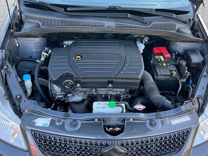 Suzuki SX4 1,6 VVti-VÝHŘEV.S-ALU - fotka 33 z 34