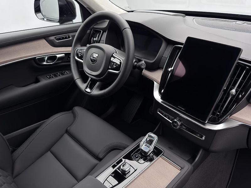 Volvo XC90 (2026) T8 AWD RECHARGE ULTRA DARK 7m - fotka 29 z 29