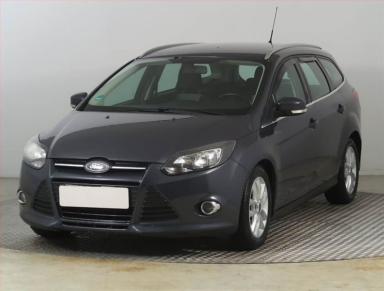 Ford Focus (2012) 1.0 EcoBoost, dobrý stav - fotka 2 z 19