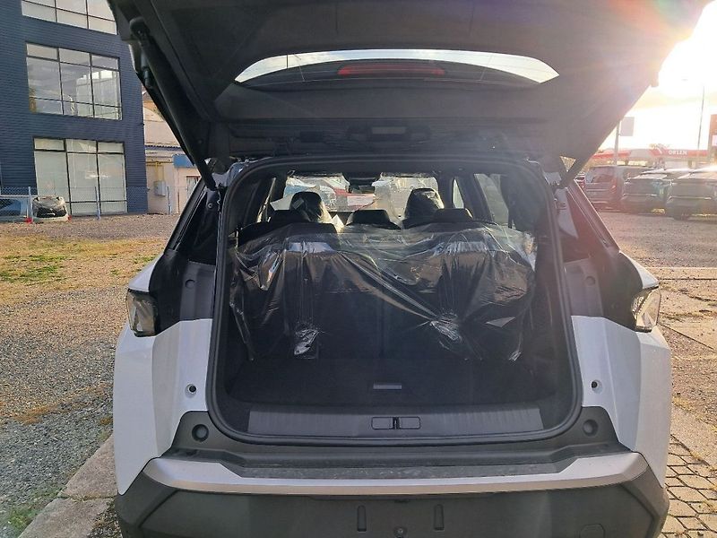 Peugeot 5008 GT Hybrid 136 e-DCS6 - fotka 9 z 10