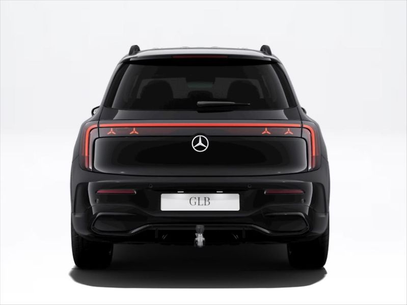 Mercedes-Benz GLB (2026) 1,5 200 4MATIC - fotka 5 z 9