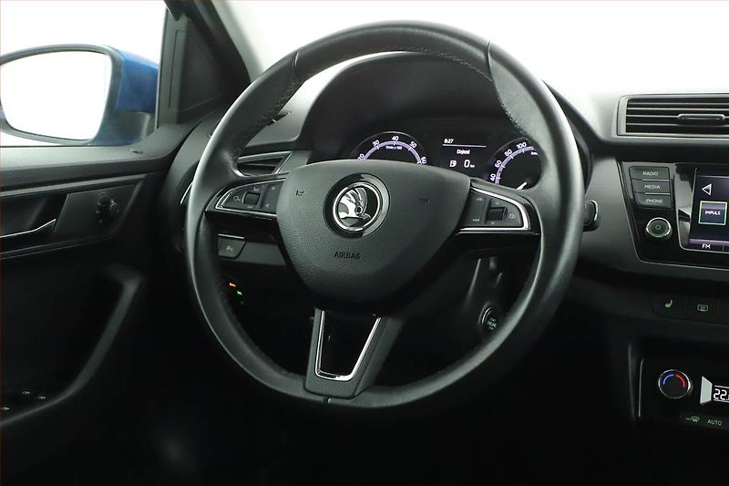 Škoda Fabia (2020) Style 1.0 TSI, Serv.kniha - fotka 8 z 16