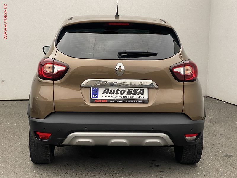 Renault Captur (2018) 0.9 TCe, ČR, LED, AC, tempo - fotka 5 z 19