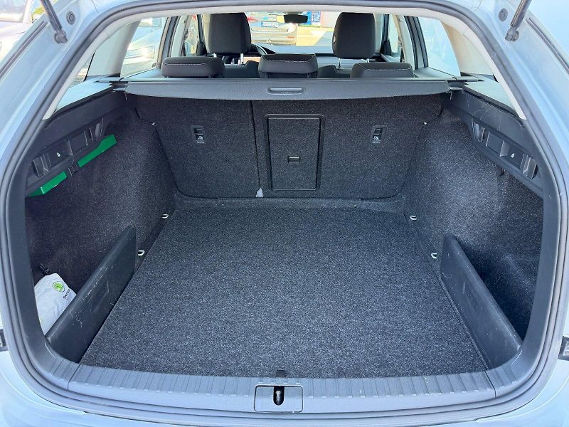 Škoda Octavia (2021) Combi 2.0 TDI 85kW Style - fotka 34 z 35