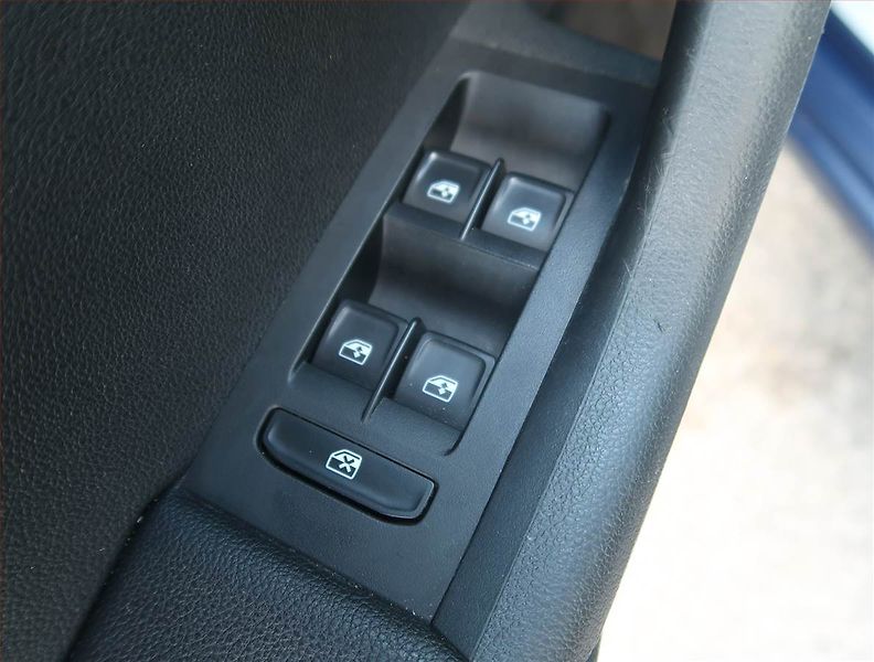 Škoda Octavia (2018) 2.0 TDI, Navi, Tempomat - fotka 13 z 17