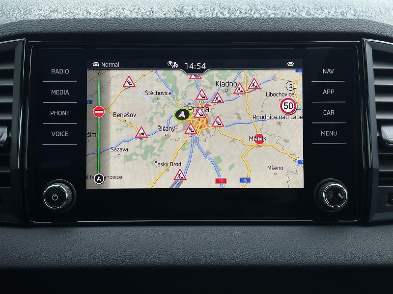 Škoda Karoq 2.0TDi 4x4 DSG 150PS Sportline - fotka 37 z 48