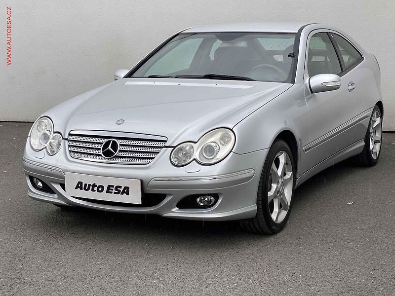 Mercedes-Benz Třídy C (2006) 2.2CDi, ČR, AC, TZ - fotka 3 z 17