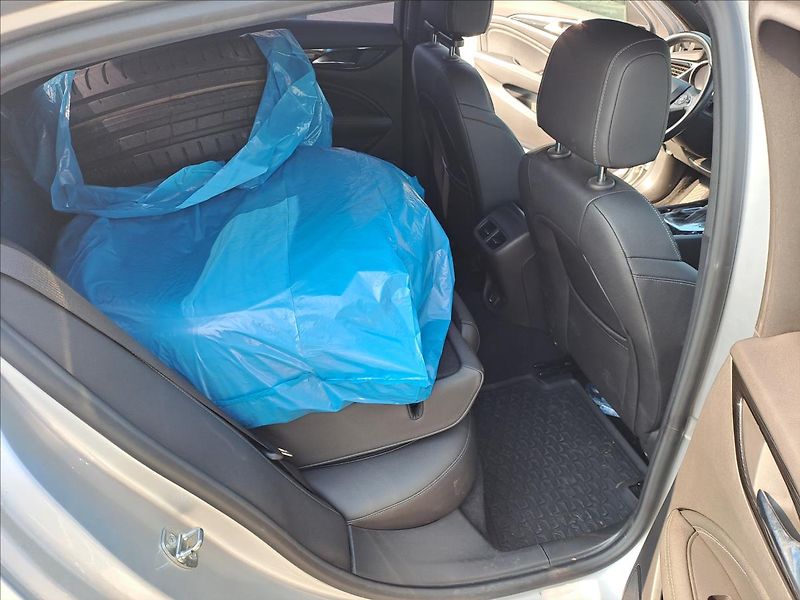 Opel Insignia 2,0 CDTi 1.MAJITEL,KOUPENO CZ - fotka 8 z 24