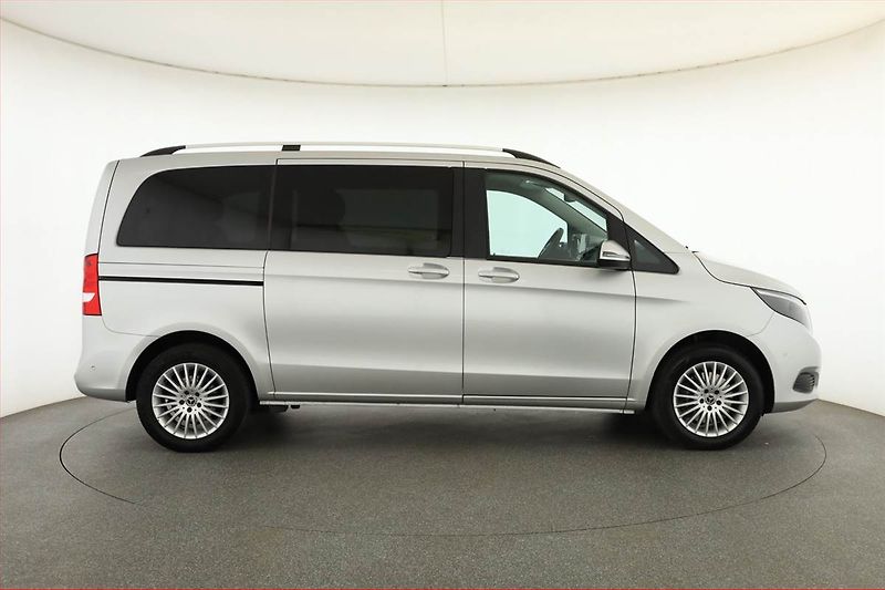 Mercedes-Benz Třídy V (2018) 250 d 4MATIC, DPH - fotka 6 z 19
