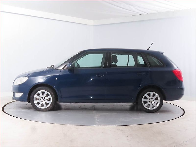 Škoda Fabia (2014) Elegance 1.2 TSI, Tempomat - fotka 3 z 14