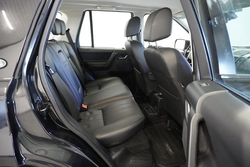 Land Rover Freelander (2012) 2,2T LEATHER ETC AUTOMAT - fotka 28 z 46