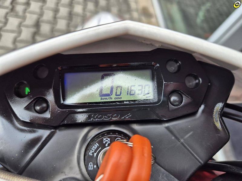 AJP PR5 250 Enduro (2014) 2014) – 1630 km, STK do 2028 - fotka 19 z 20