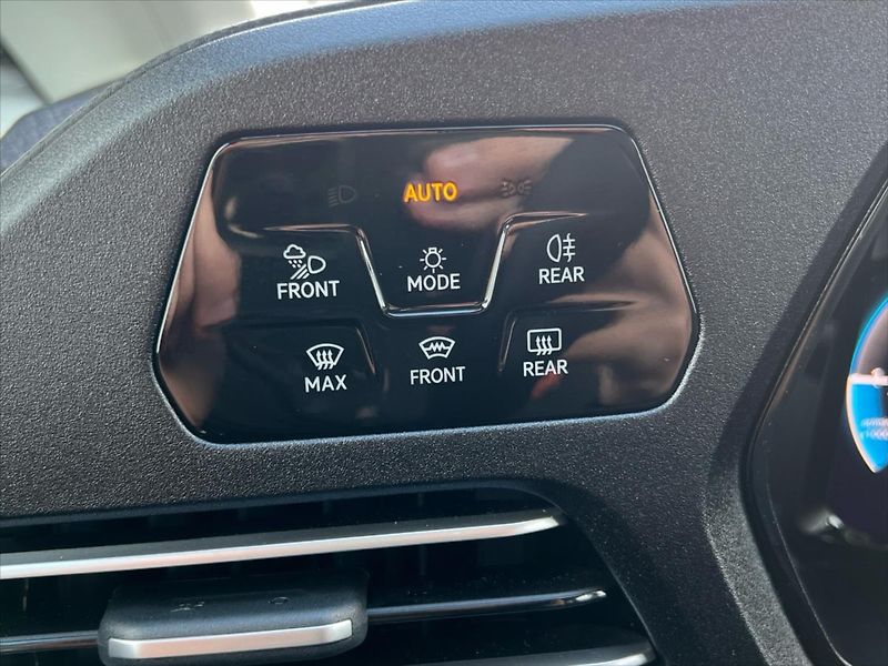 Volkswagen Caddy 2,0 TDi 90kW 4Motion LIFE - fotka 23 z 24