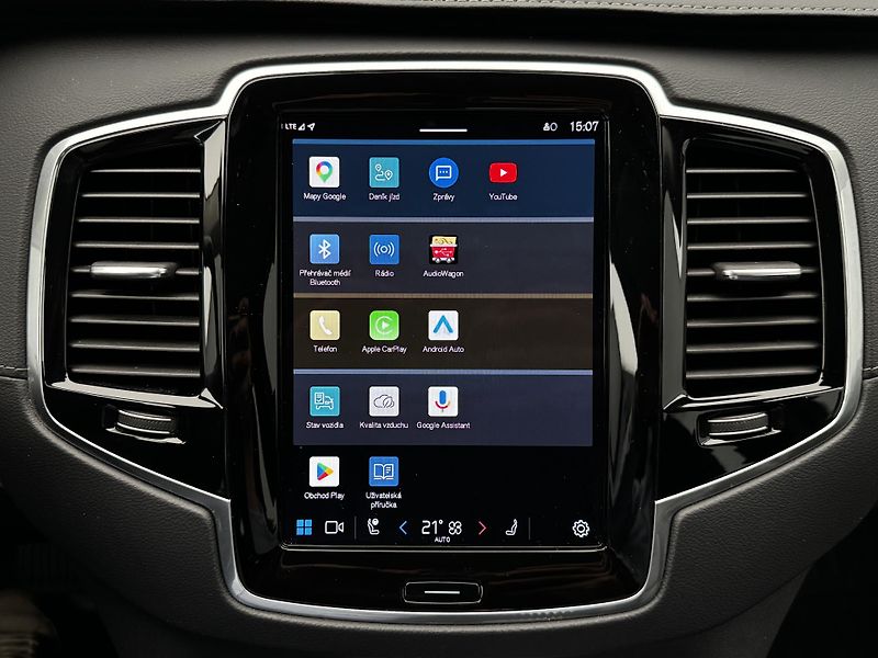 Volvo XC90 B5 AWD PLUS BRIGHT AUT CZ - fotka 36 z 53