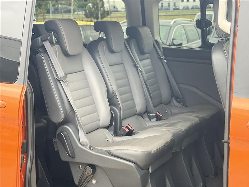 Ford Tourneo Custom 2,0 EcoBlue 136 kW Titanium X - fotka 15 z 25