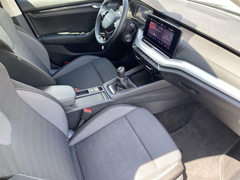 Škoda Octavia (2025) 1.5 TSI Selection - fotka 8 z 32