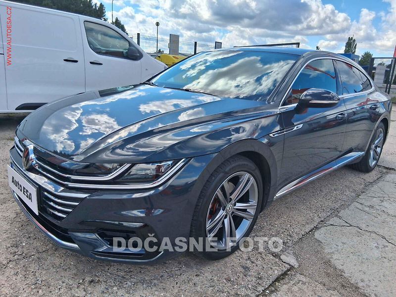 Volkswagen Arteon (2020) 2.0 TSi, 2.maj, DSG, LED - fotka 1 z 3