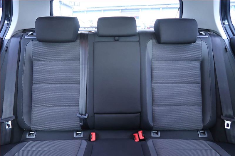 Volkswagen Golf (2009) 1.6 TDI, Tempomat - fotka 10 z 19