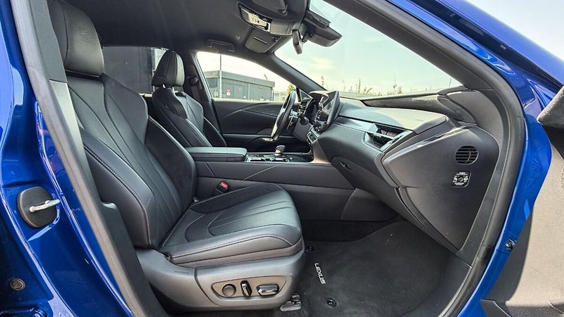 Lexus RX 500h 500H 2,4 HEV F SPORT - fotka 10 z 29