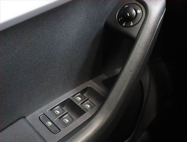 Škoda Octavia (2014) Elegance 2.0 TDI, Automat - fotka 17 z 20