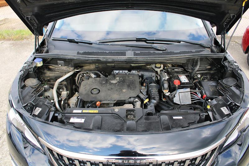 Peugeot 3008 (2018) 1,5HDI NAVI KLIMA  TEMPOMAT AL - fotka 15 z 15