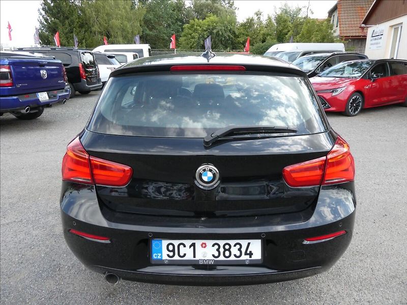 BMW Řada 1 1,5 116i 80kW koupeno v ČR - fotka 8 z 39