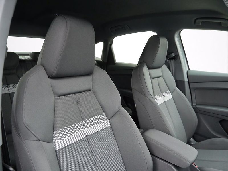 Audi Q4 e-tron 40 Sportback Keyless Asistence - fotka 8 z 18