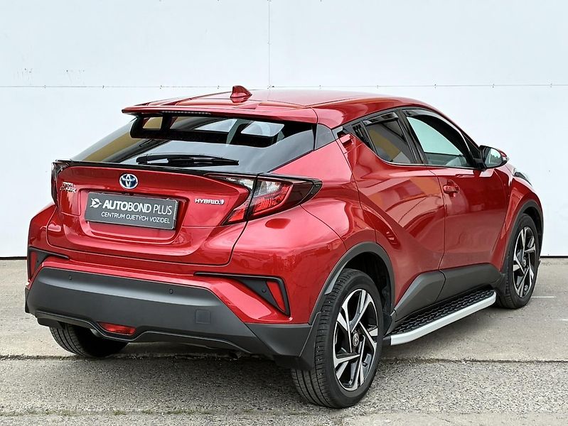 Toyota C-HR 1.8 HSD e-CVT 90kW Style - fotka 2 z 20