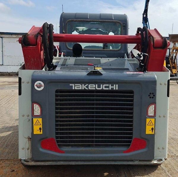 Takeuchi (2025) TL12 Hi-Flow 6t pásový smykáč - fotka 3 z 9
