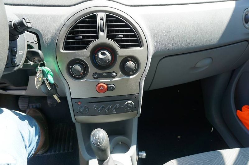 Renault Modus (2006) 1,2 1MAJ NOVÉ V ČR - fotka 15 z 25