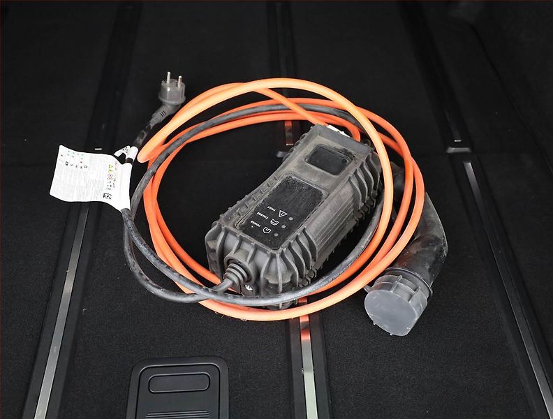 Citroën C5 X (2022) Plug-in Hybrid 225 - fotka 23 z 23