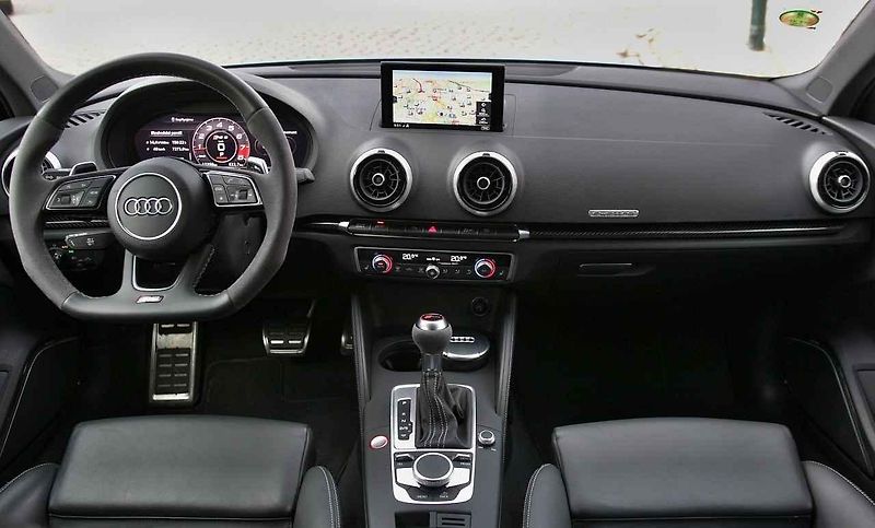 Audi RS 3.