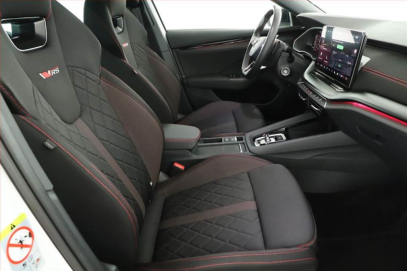 Škoda Octavia (2024) RS 2.0 TSI, RS, Navigace - fotka 7 z 21