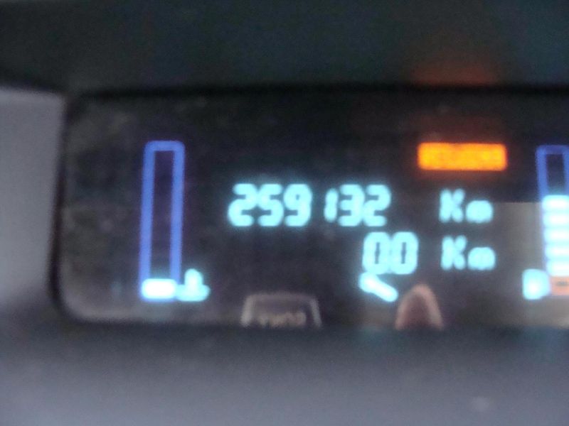 Renault Scénic 1.6i, klima, nová STK !! - fotka 22 z 33