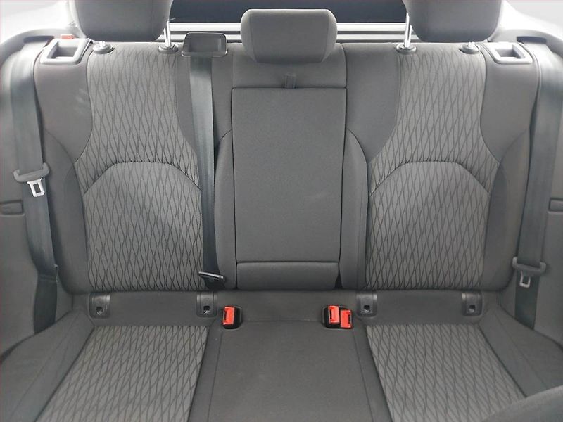 Seat Leon (2016) 1.6 TDI, Tempomat - fotka 10 z 17