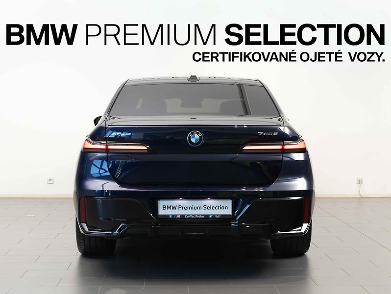 BMW Řada 7 750e xDrive - fotka 4 z 22