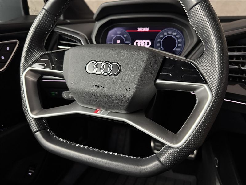 Audi Q4 e-tron 40 150kW S-Line LED Kamera - fotka 48 z 50