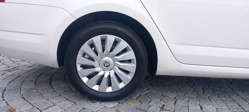 Škoda Octavia 1.4 TSI Ambition 103kW - fotka 26 z 26