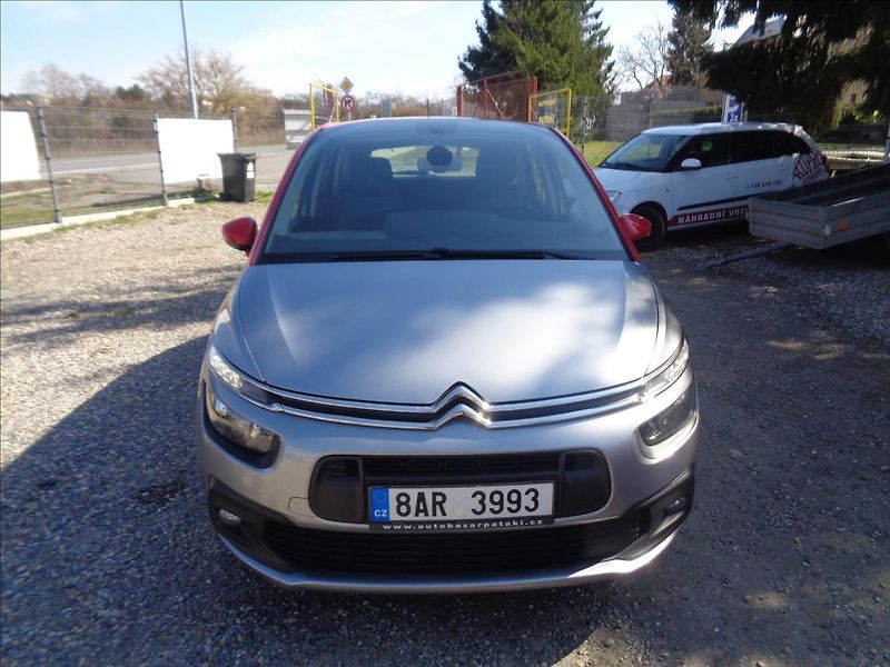 Citroën C4 Picasso 1,6 - fotka 8 z 17