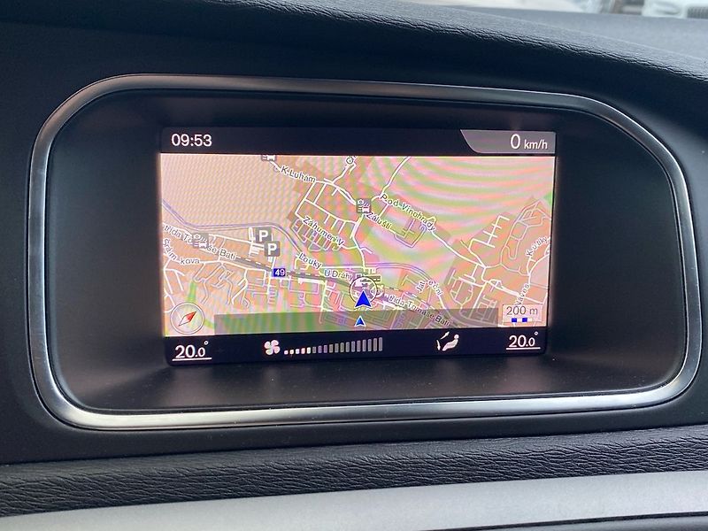 Volvo V40 - fotka 17 z 28