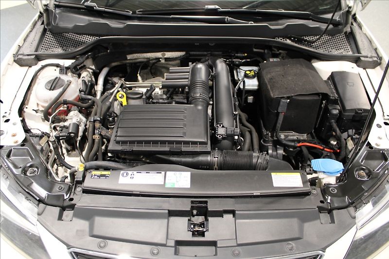 Seat Leon 1,4 TGi Style LED CZ původ - fotka 7 z 29