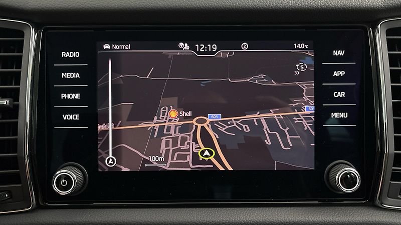 Škoda Kodiaq 2.0 TDI DSG 4x4 L&K - fotka 31 z 32