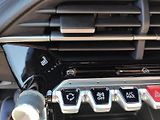 Peugeot 2008 (2026) ALLURE 1.2 TURBO 100k 2xkamera - náhled 19