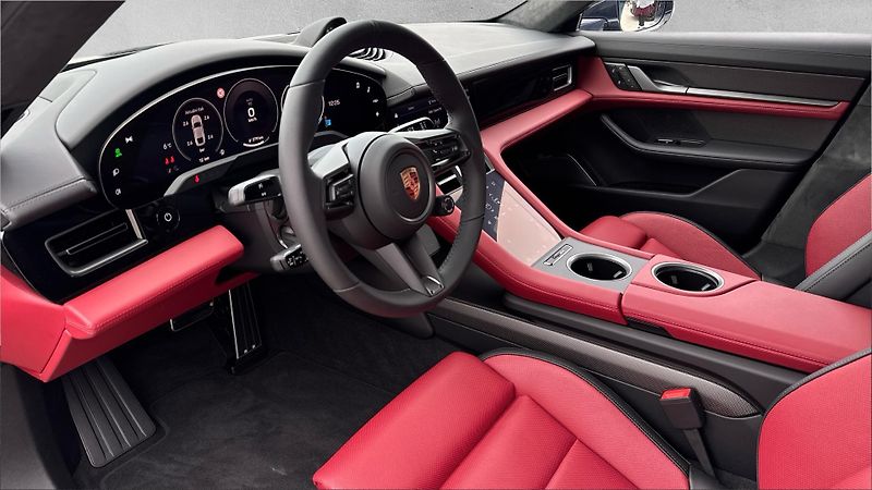 Porsche Taycan 4S - fotka 15 z 25