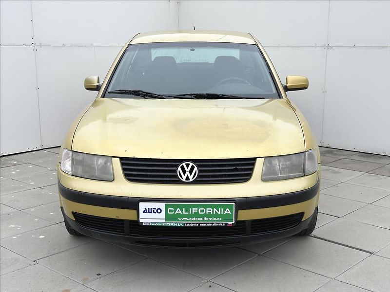Volkswagen Passat 1,9 TDI  Aut klima Eko zaplace - fotka 3 z 27