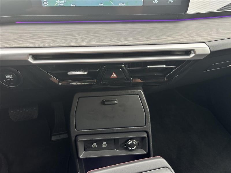 KGM Actyon 1,5 GDI Premium Hybrid 2WD - fotka 36 z 38