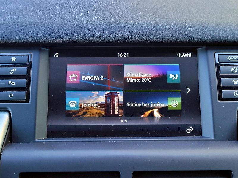 Land Rover Discovery Sport 2,0 TD4 4wd,DPH,SERVIS - fotka 35 z 48