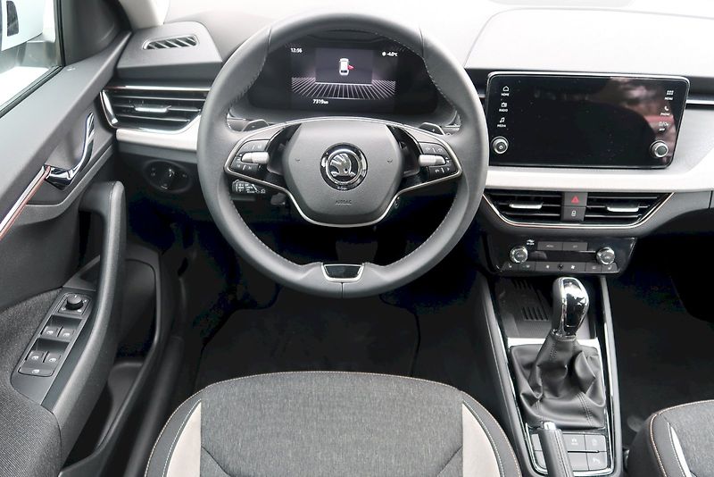 Škoda Scala (2025) Top Selection 1,0 TSI 85 kW DS - fotka 23 z 29
