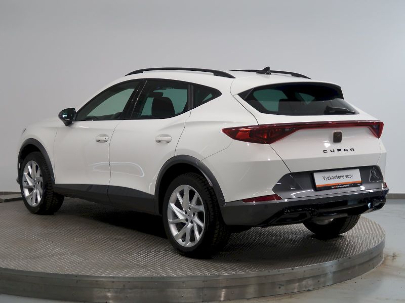 Cupra Formentor (2024) 1.5TSI 110KW DSG - fotka 7 z 38